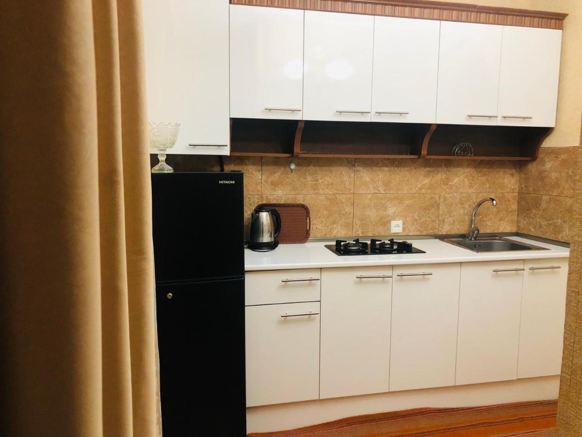 Giorgi Apartment Tbilisi ภายนอก รูปภาพ