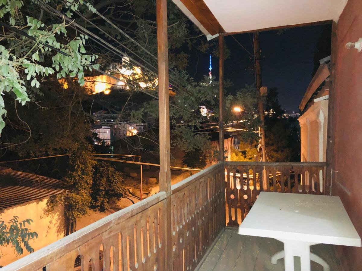 Giorgi Apartment Tbilisi ภายนอก รูปภาพ