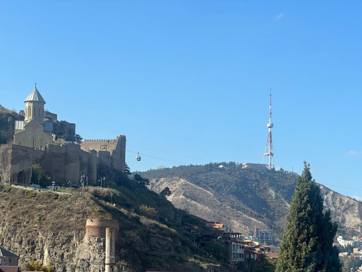 Giorgi Apartment Tbilisi ภายนอก รูปภาพ