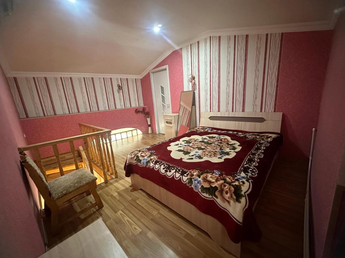 Giorgi Apartment Tbilisi ภายนอก รูปภาพ