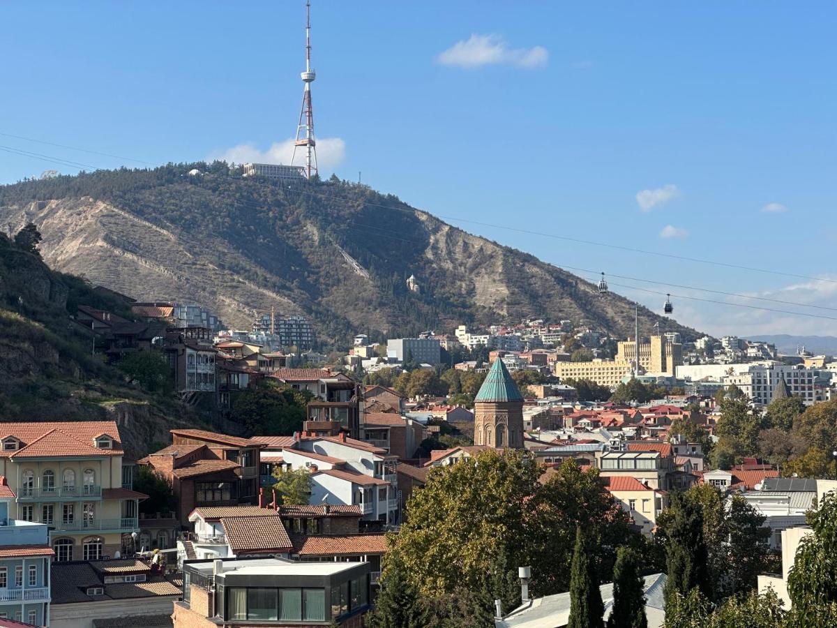 Giorgi Apartment Tbilisi ภายนอก รูปภาพ