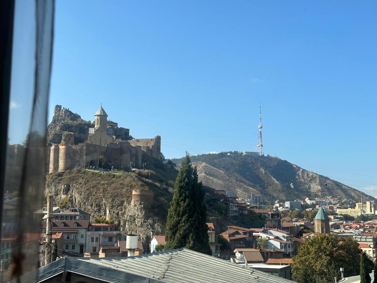 Giorgi Apartment Tbilisi ภายนอก รูปภาพ