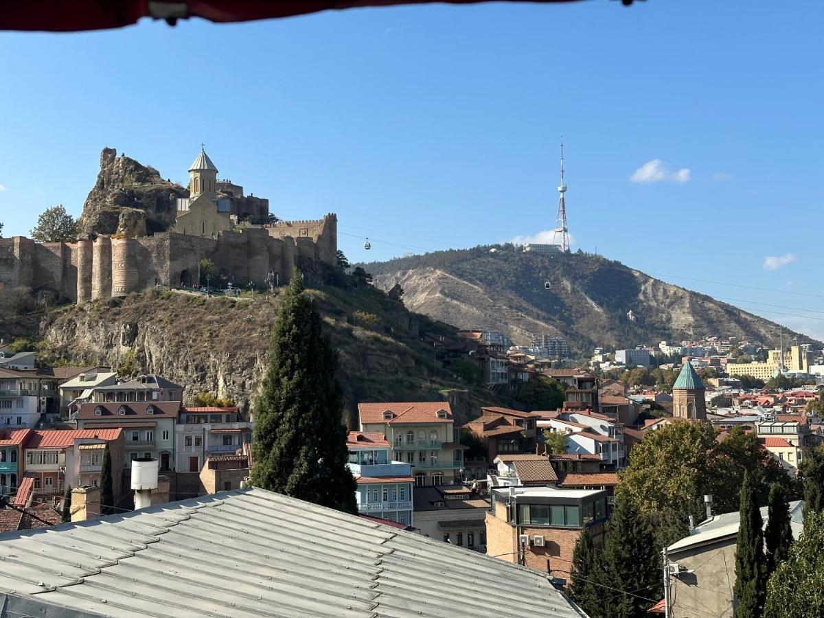 Giorgi Apartment Tbilisi ภายนอก รูปภาพ