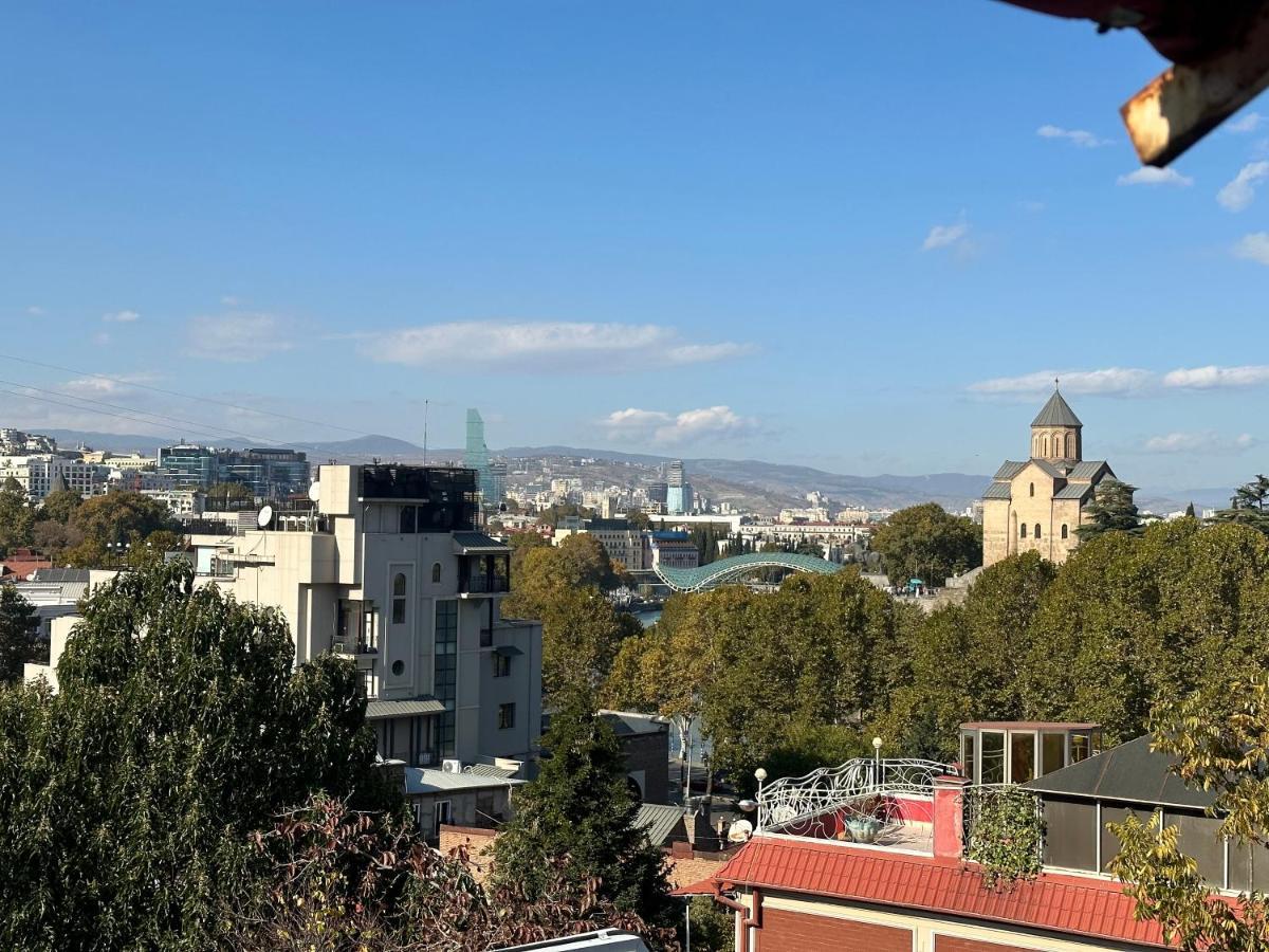 Giorgi Apartment Tbilisi ภายนอก รูปภาพ