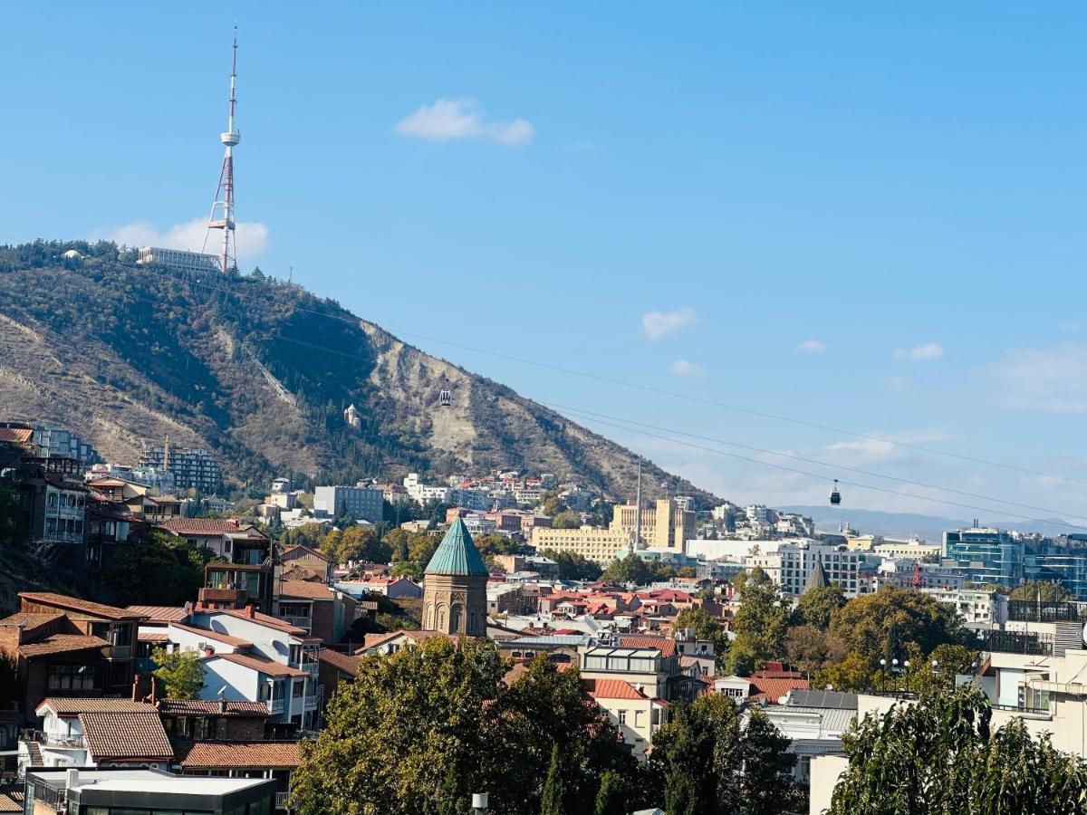 Giorgi Apartment Tbilisi ภายนอก รูปภาพ