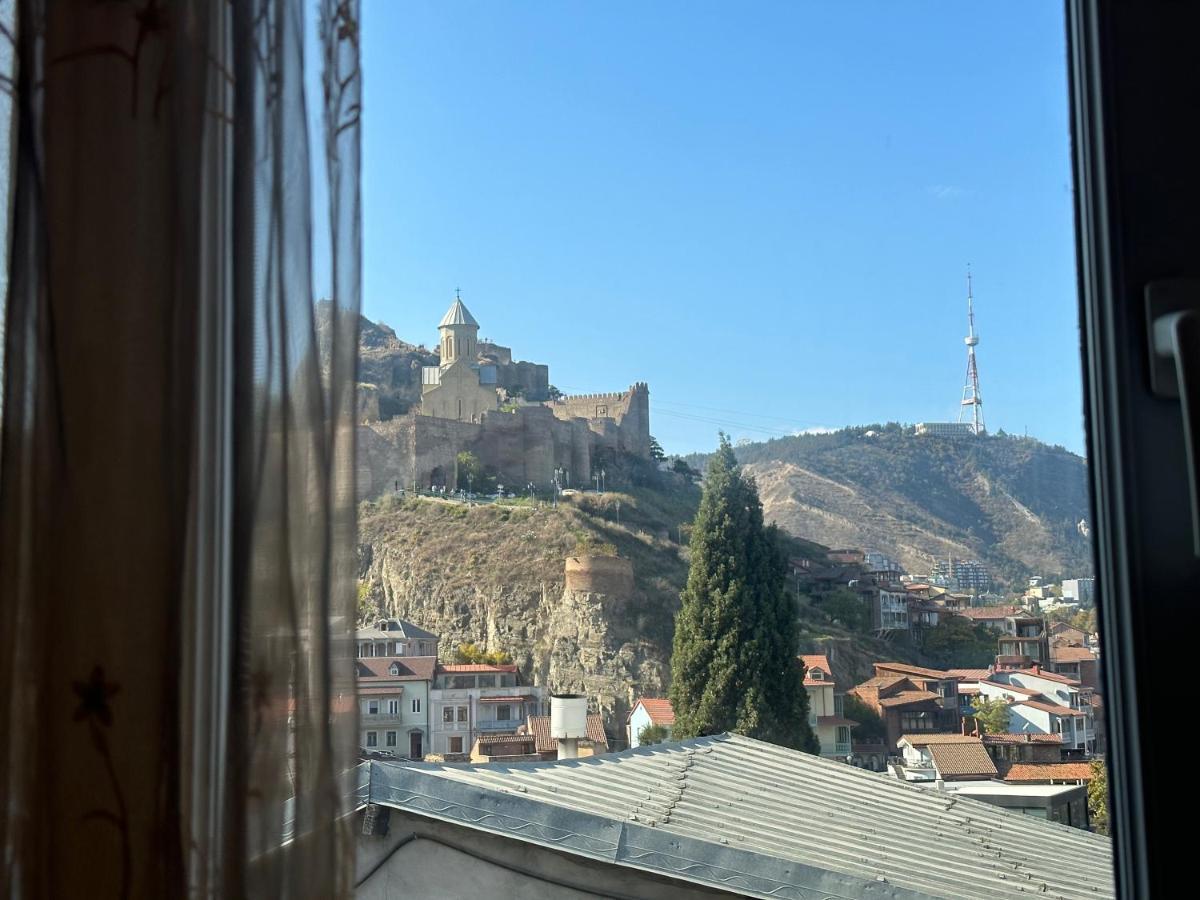 Giorgi Apartment Tbilisi ภายนอก รูปภาพ
