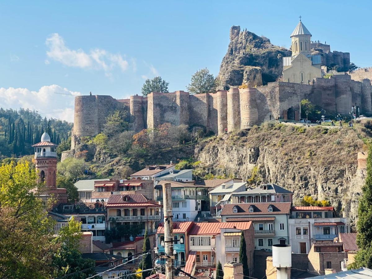 Giorgi Apartment Tbilisi ภายนอก รูปภาพ