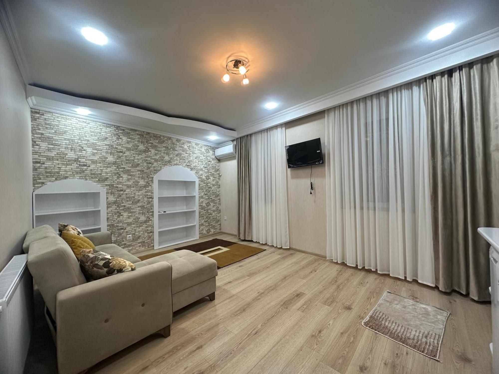 Giorgi Apartment Tbilisi ภายนอก รูปภาพ