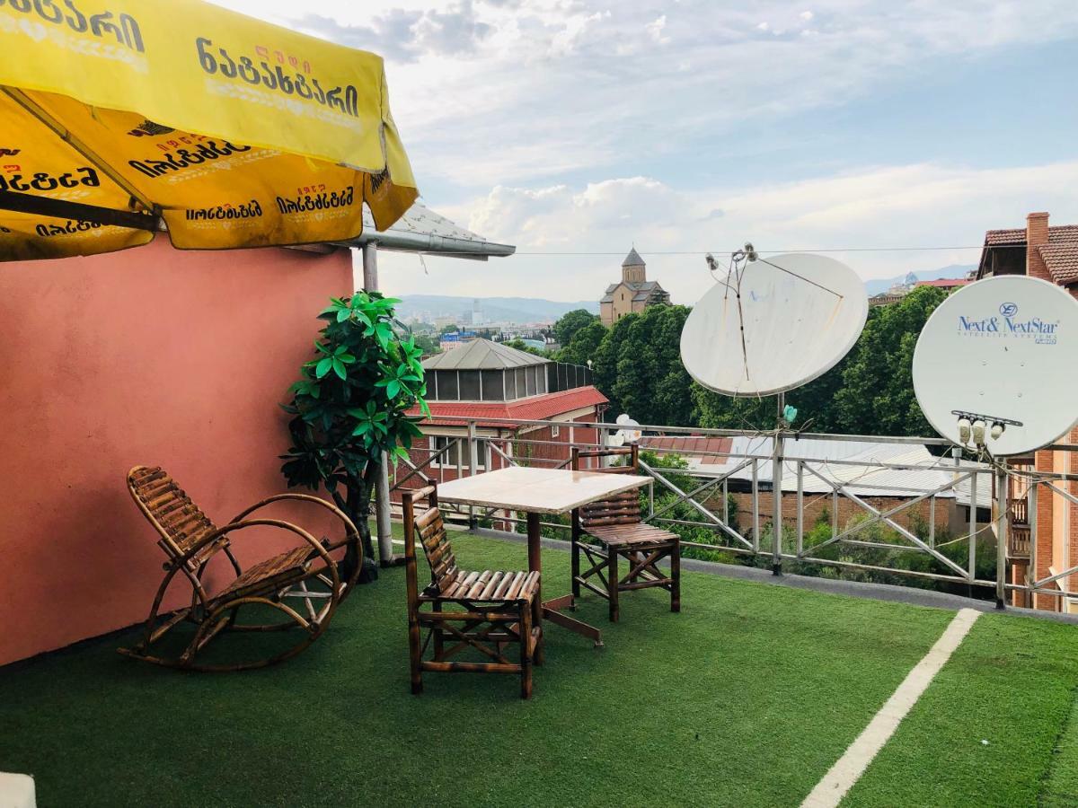 Giorgi Apartment Tbilisi ภายนอก รูปภาพ