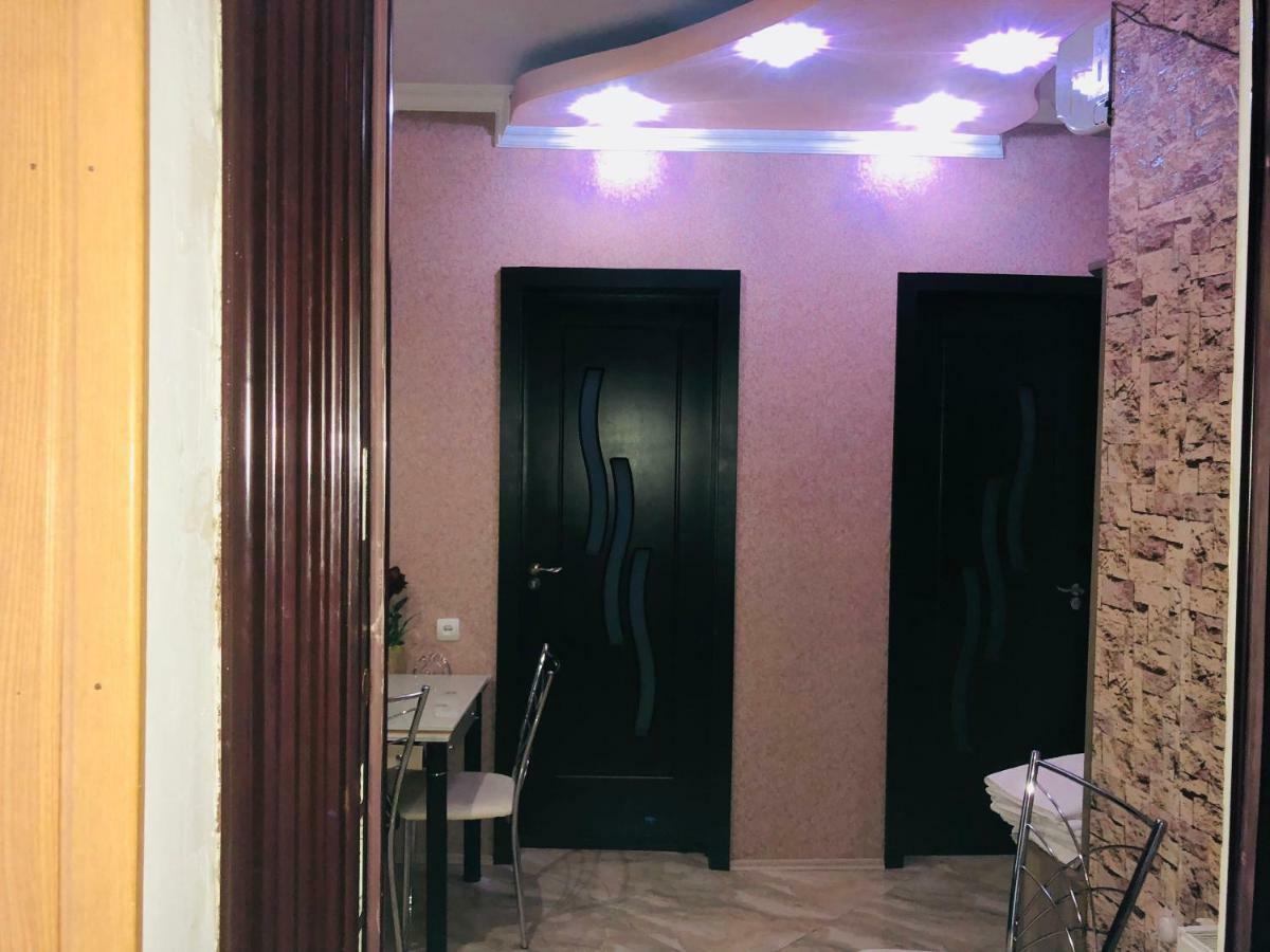 Giorgi Apartment Tbilisi ภายนอก รูปภาพ