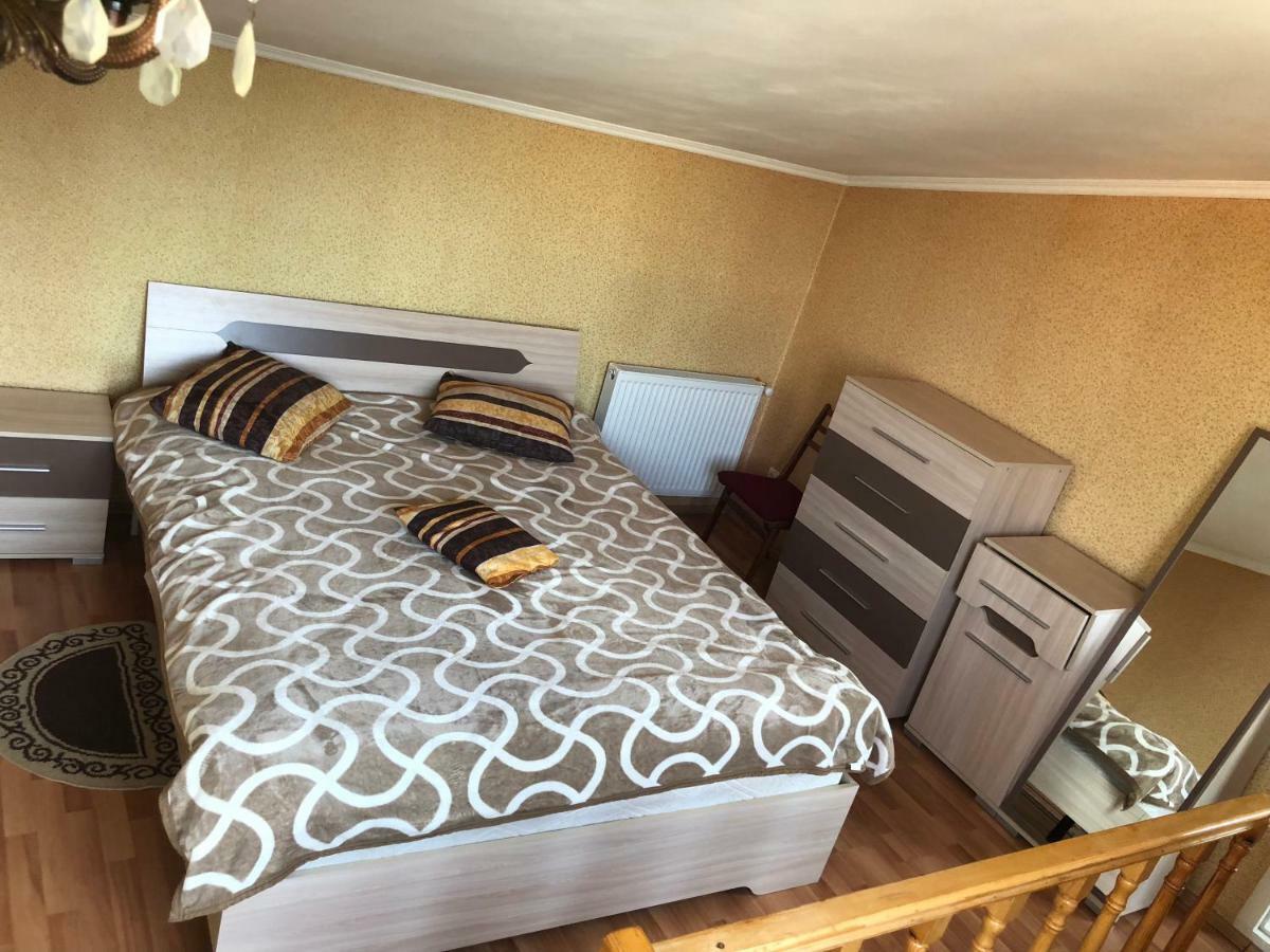 Giorgi Apartment Tbilisi ภายนอก รูปภาพ
