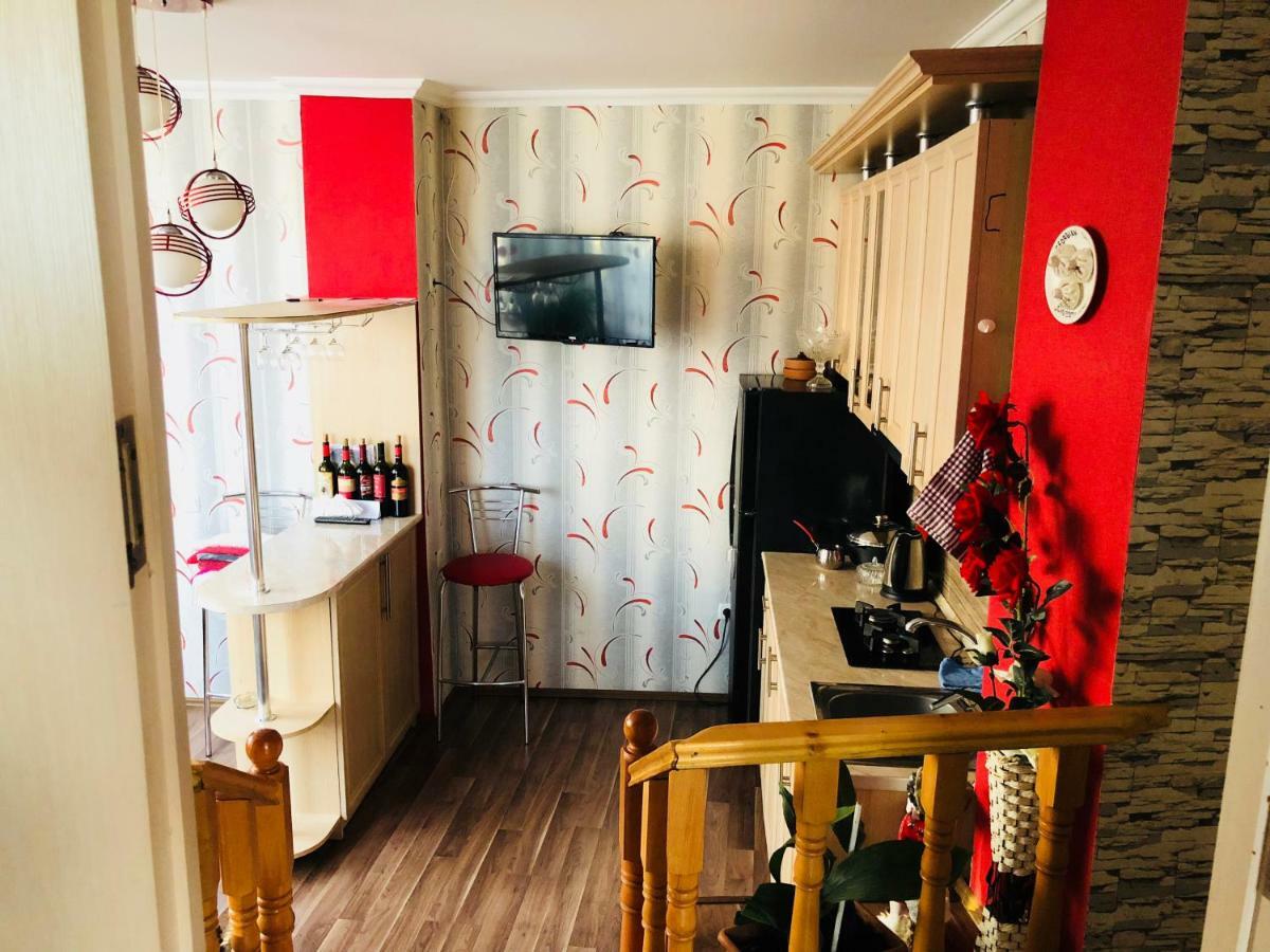 Giorgi Apartment Tbilisi ภายนอก รูปภาพ